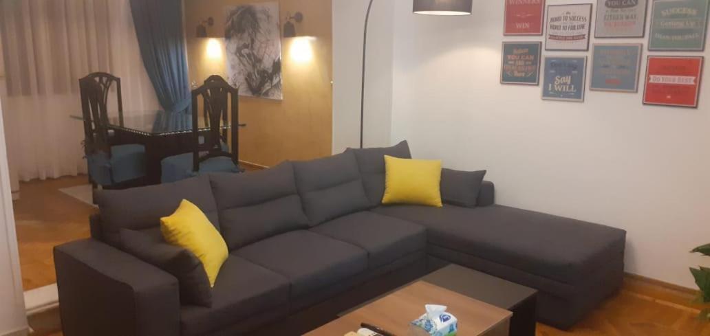 Nile View,2 Bed Apartment. Le Caire